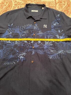 Tommy Bahama NY Yankees Navy Embroidered Floral Button-down Camp Shirt XXL NWOT